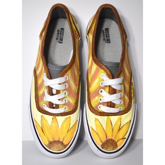 Mossimo Supply Co. Shoes - HP🌻 Hand painted shoes